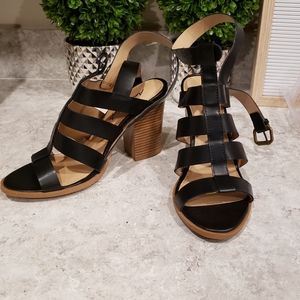 Black wedge